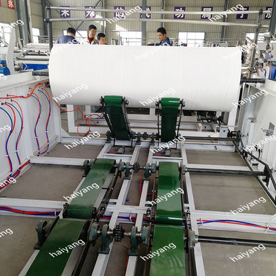 Máquina de fabricación del papel higiénico de cocina el rebobinar de papel automático de la toalla